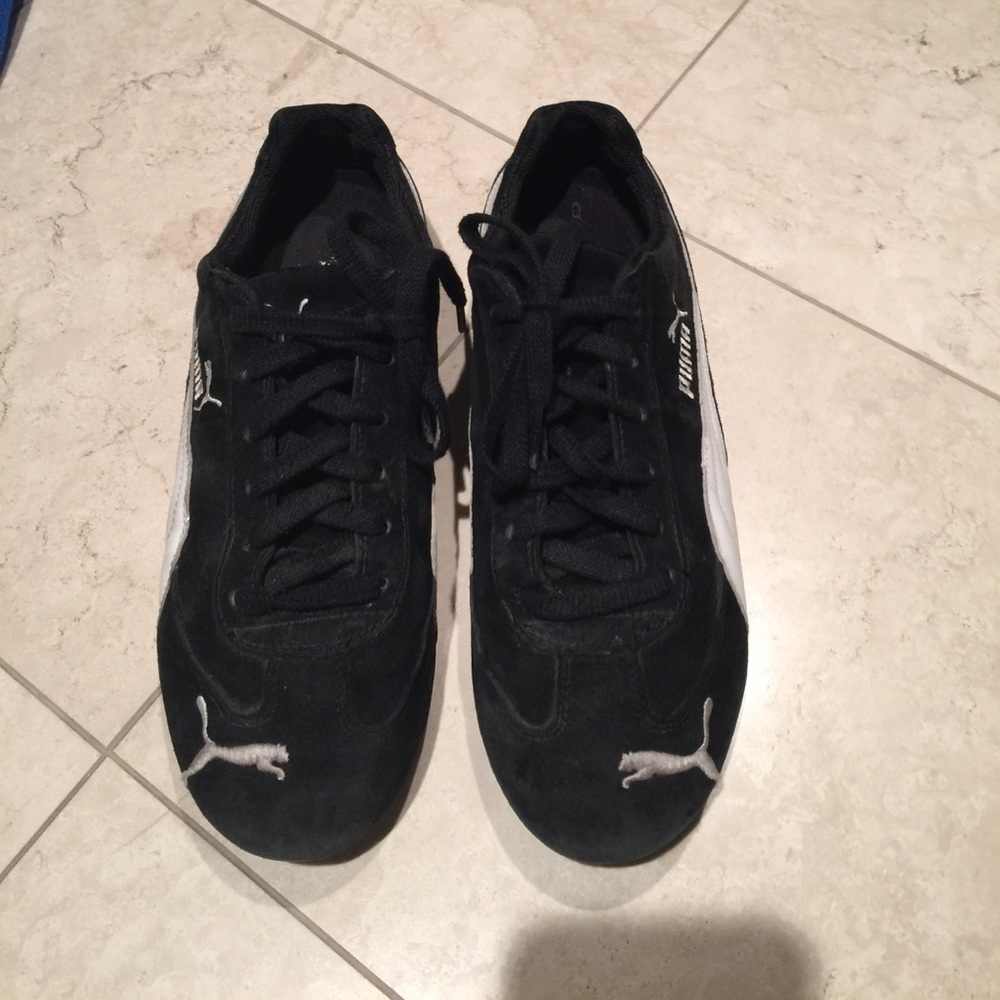 Puma size 10(fits 8 1/2 -9 womens) athletic shoe